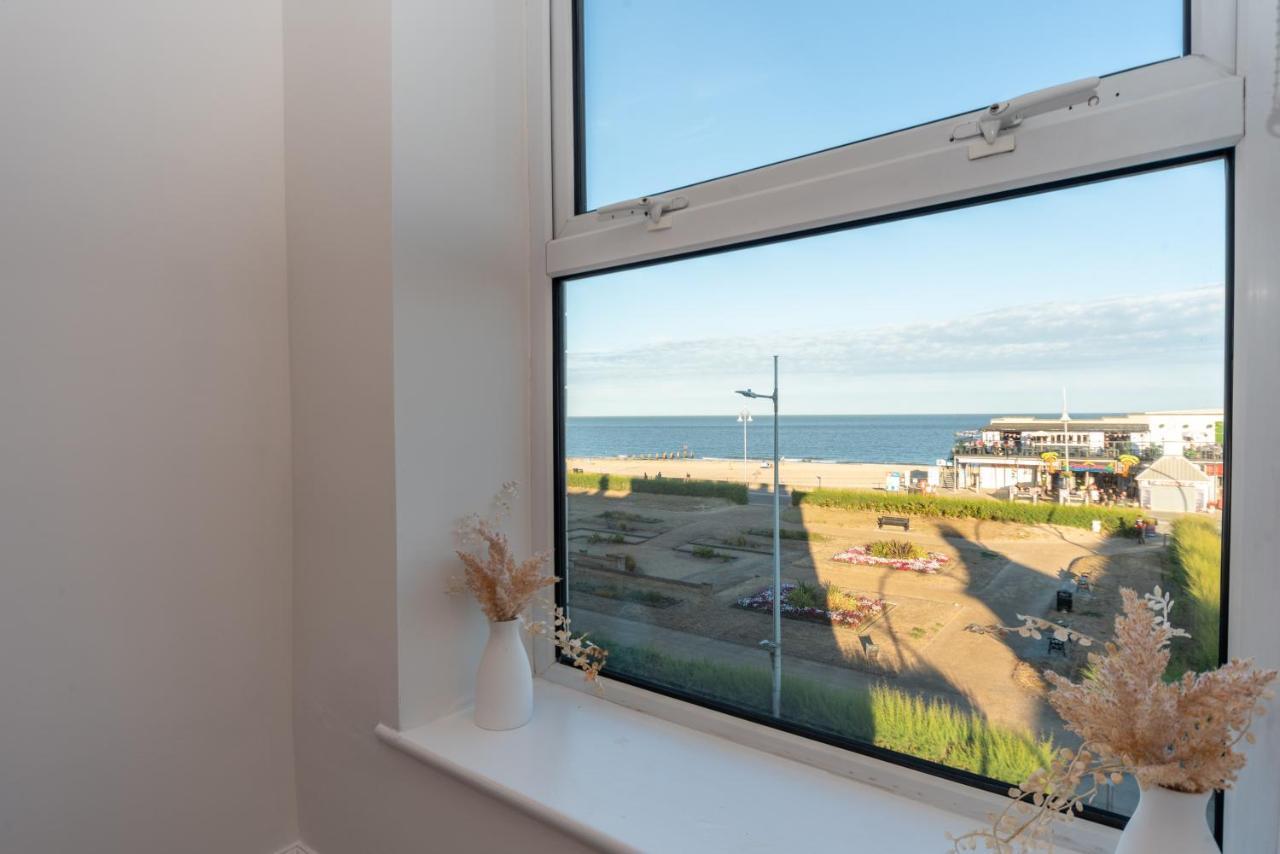 Sea Views Modern Two Bedroom Apartment Lowestoft Ngoại thất bức ảnh